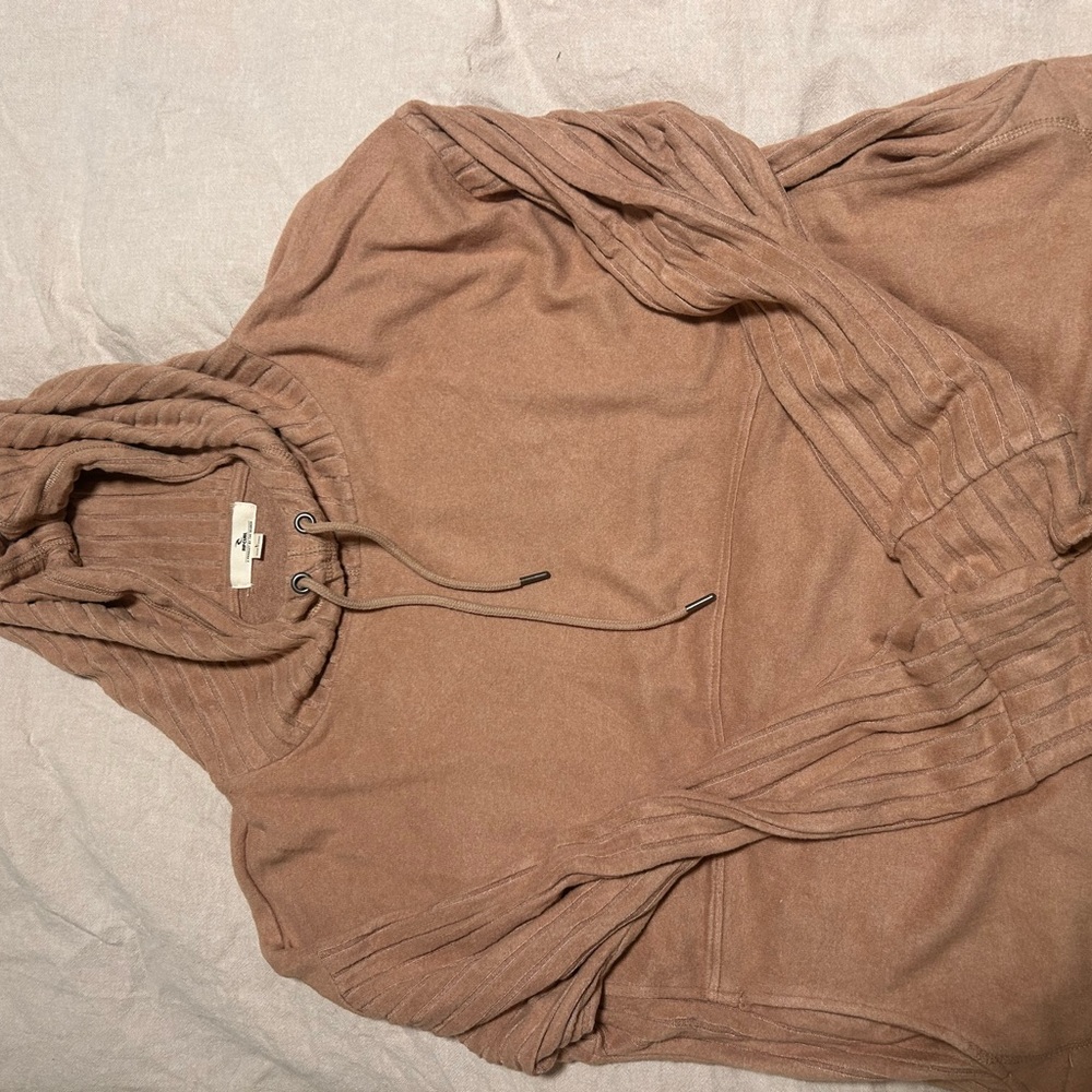 Cozy Hooded Pullover Sweatshirt in Tan/Beige